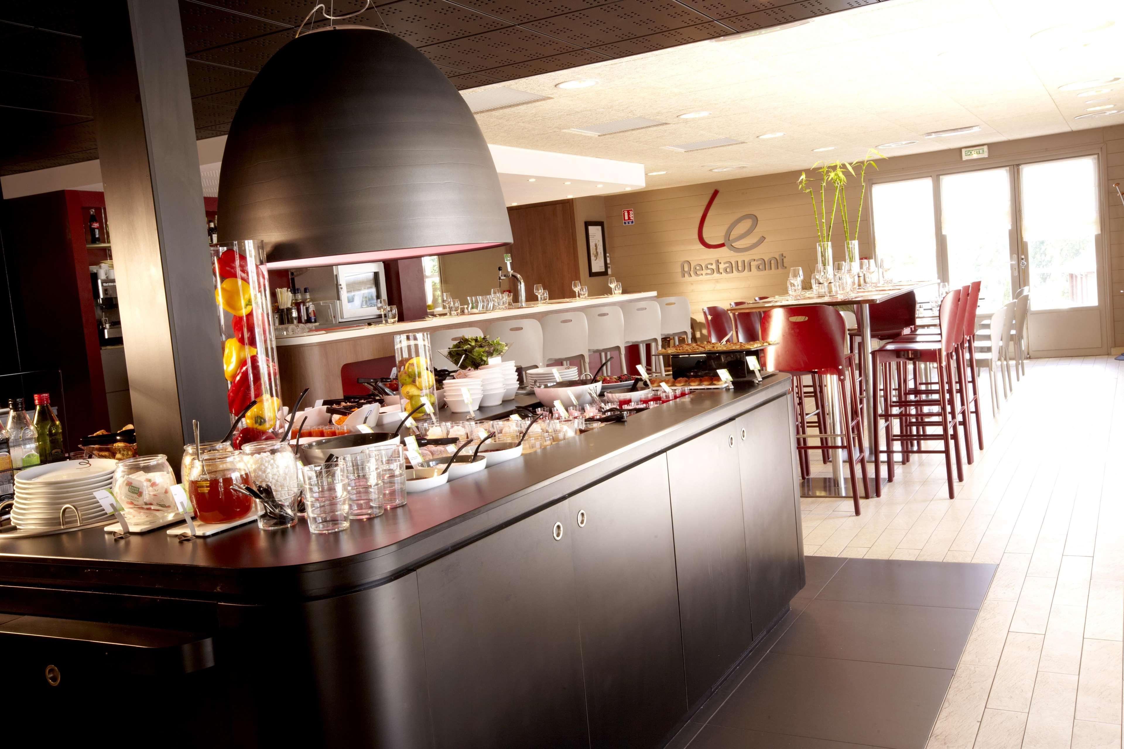 Campanile Gueret Guéret Restaurante foto